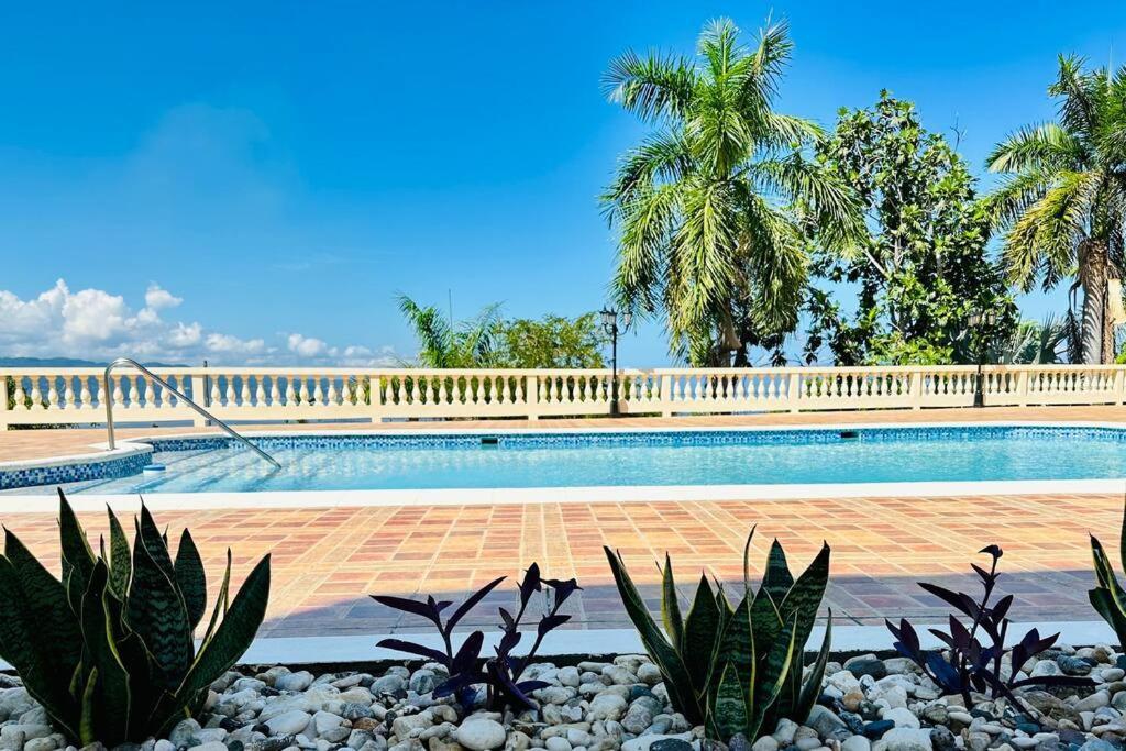 Falcon Islandview - Airport Pickup Available - 24Security Montego Bay Exterior photo