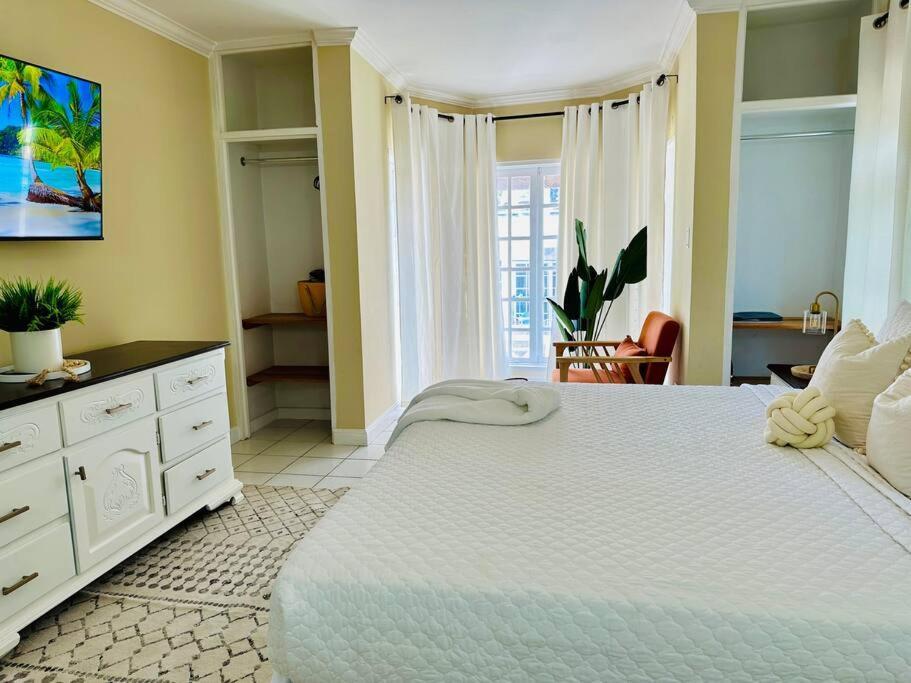 Falcon Islandview - Airport Pickup Available - 24Security Montego Bay Exterior photo